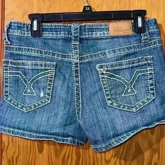 Vigoss distressed Jean shorts sz7 - Picture 1 of 5